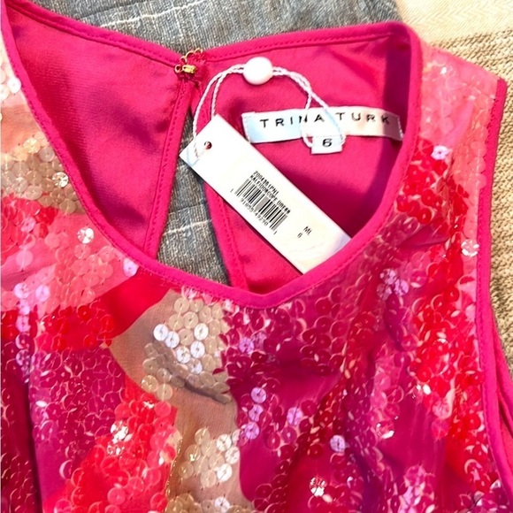 NWT (Heavy)Trina Turk,Vibrant Sequined Dress, Key Hole Closure, Stunning, Size 6 - Picture 8 of 10